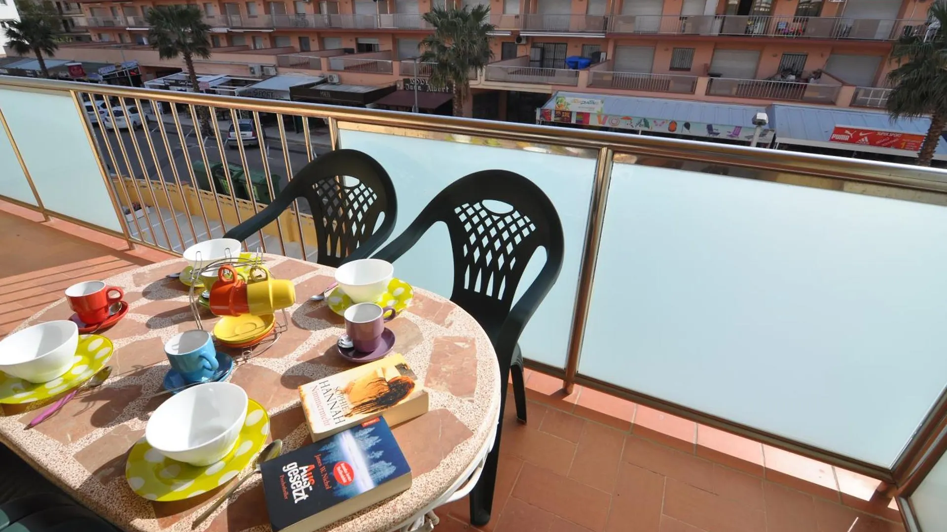 Rnet - Roses II Apartment