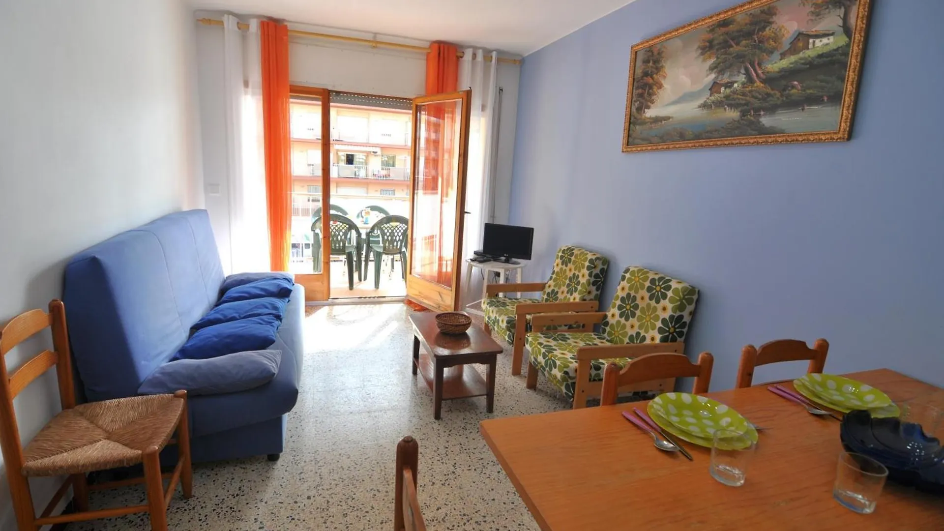 Rnet - Roses II Apartment