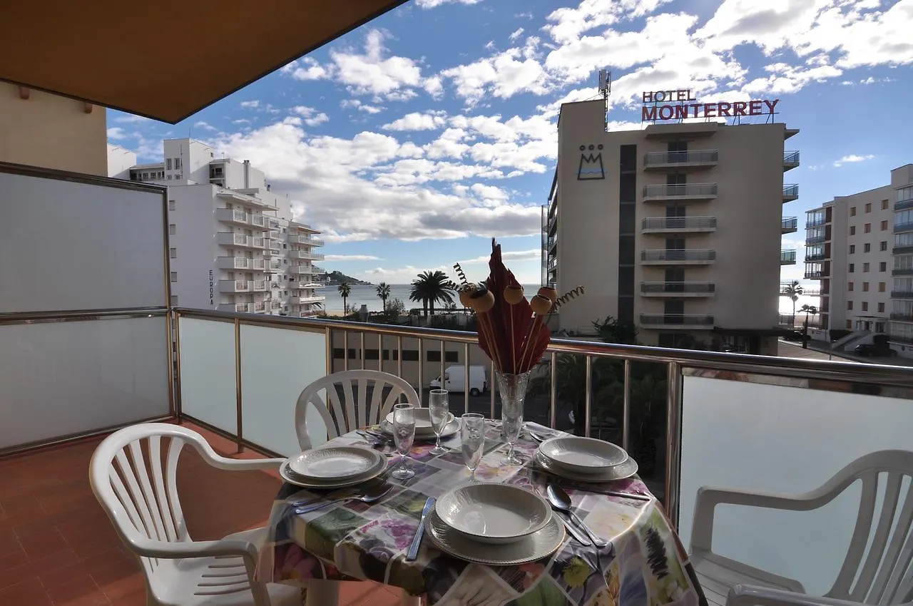 Apartament Rnet - Roses II 0*,